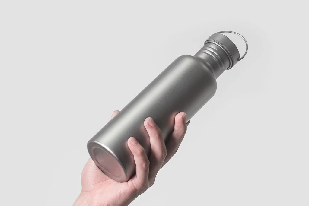 Best titanium water bottles lineup 2026 - Snow Peak Vargo SilverAnt Keith ultralight outdoor drinkware comparison